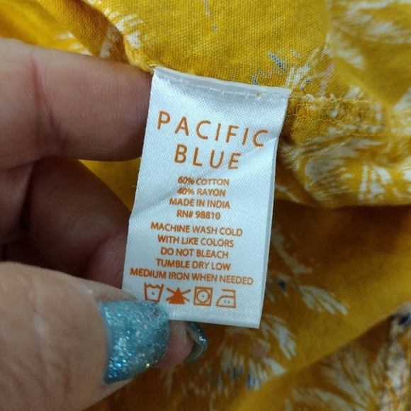 Pacific Blue rust tone and white short sleeve tropical Hawaiian print ahirt - Picture 7 of 8